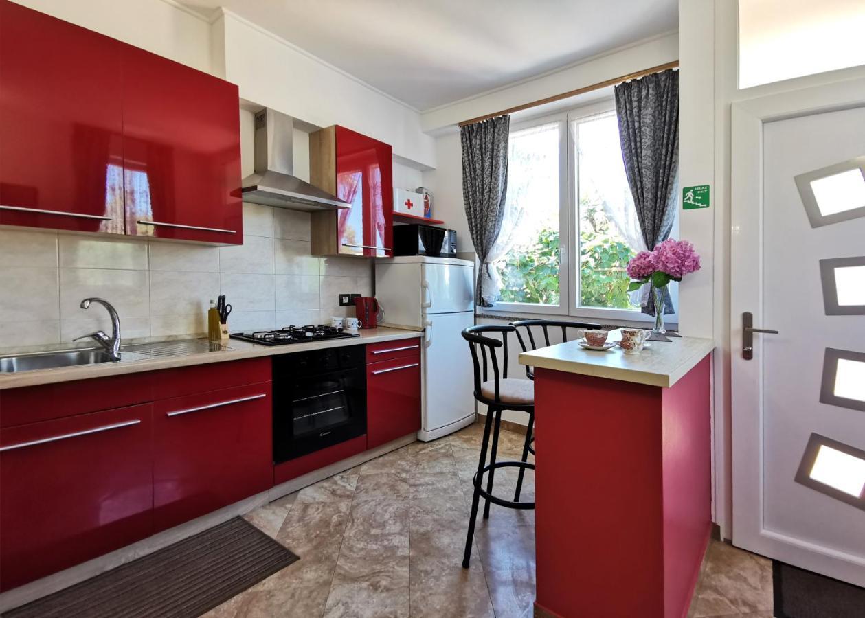 App & Room Le Palme Umag Bagian luar foto