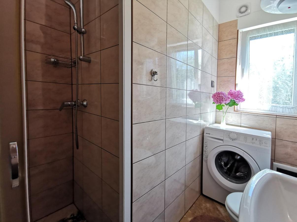 App & Room Le Palme Umag Bagian luar foto