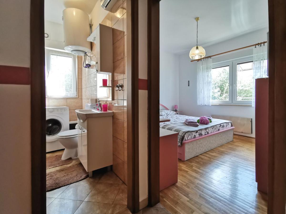 App & Room Le Palme Umag Bagian luar foto